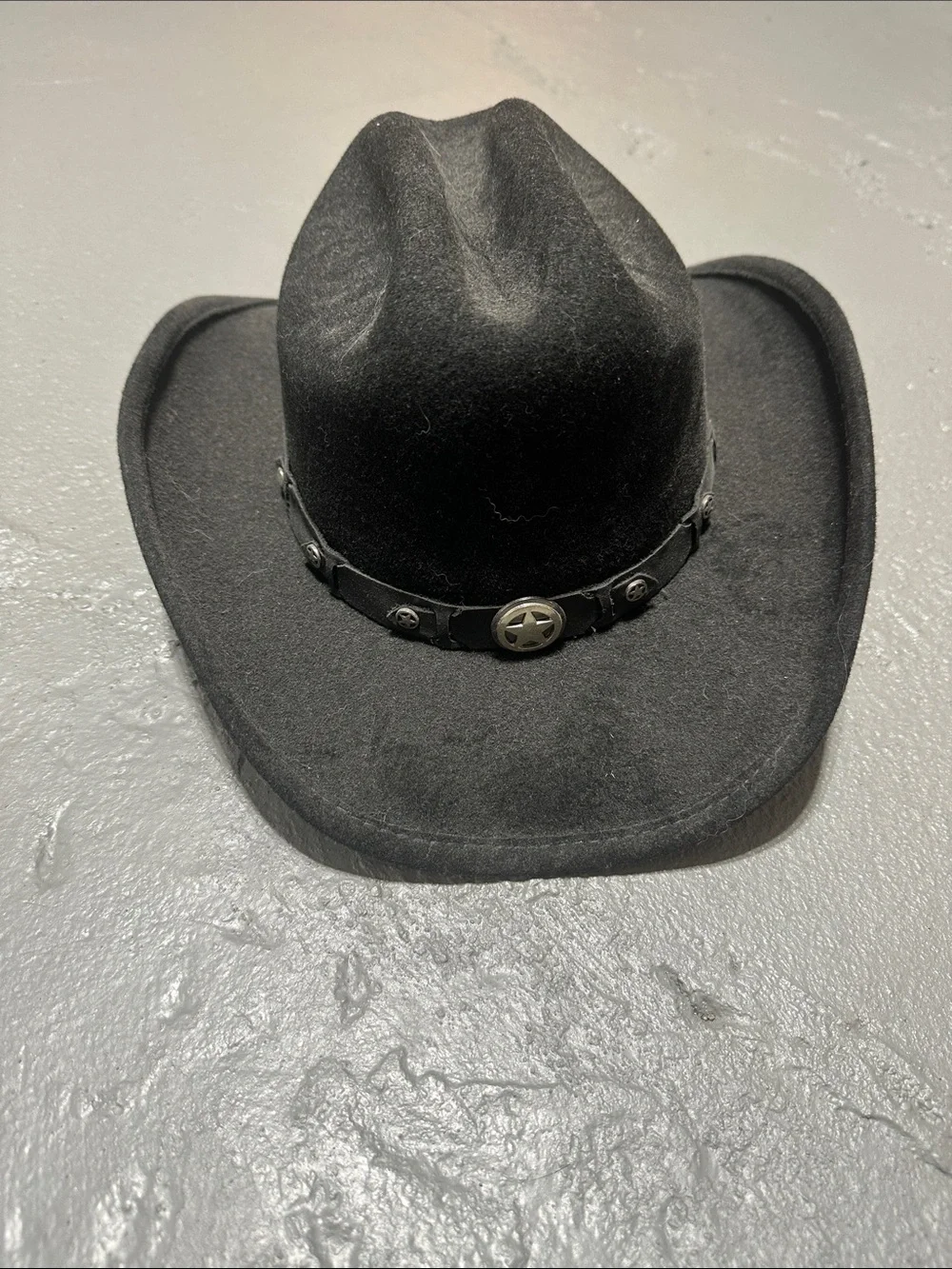 Men's Black Felt Cowboy Hat with Star Concho Band